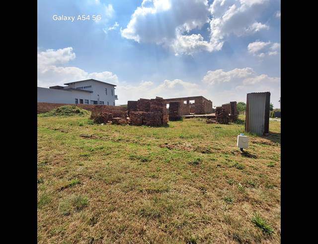 5 BEDROOM HOUSE FOR SALE IN BERG EN DAL